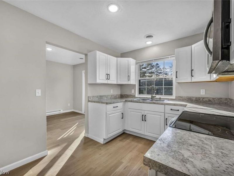 1548 Rosena Avenue, Madison, OH 44057 Photo 9