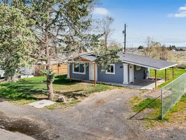 4319 Lincoln Drive NE, Moses Lake, WA 98837
