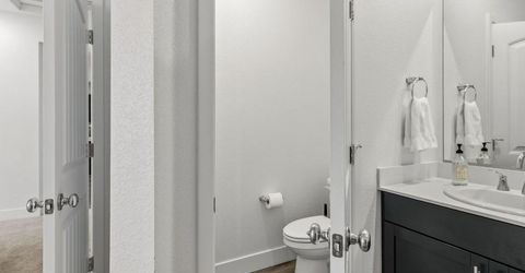 5301 E Commerce Way #2101, Unit 2101, Sacramento, CA 95835 Photo