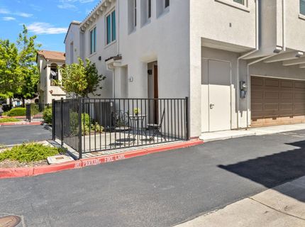 5301 E Commerce Way #2101, Unit 2101, Sacramento, CA 95835 Photo