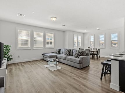 5301 E Commerce Way #2101, Unit 2101, Sacramento, CA 95835 Photo