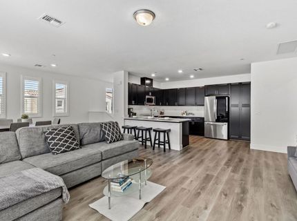 5301 E Commerce Way #2101, Unit 2101, Sacramento, CA 95835 Photo