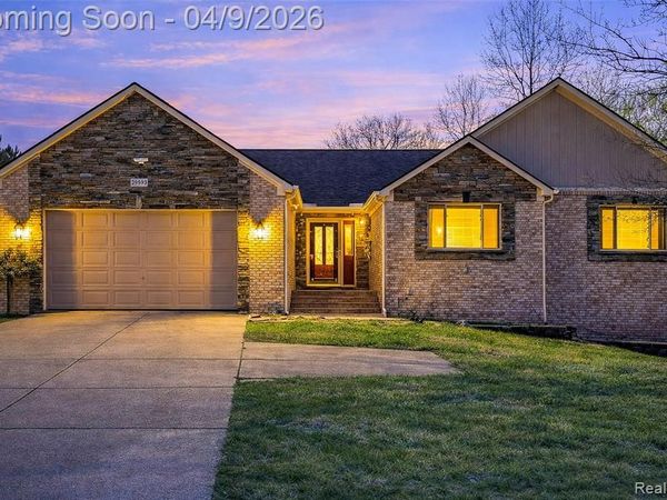 29593 Medbury Street, Farmington Hills, MI 48336