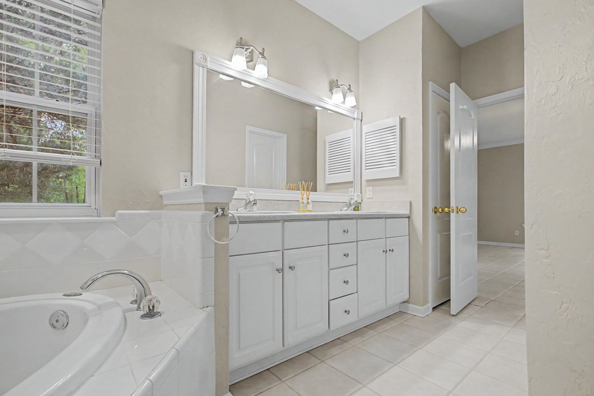 150 E Deer Pass Road, Havana, FL 00000 Photo