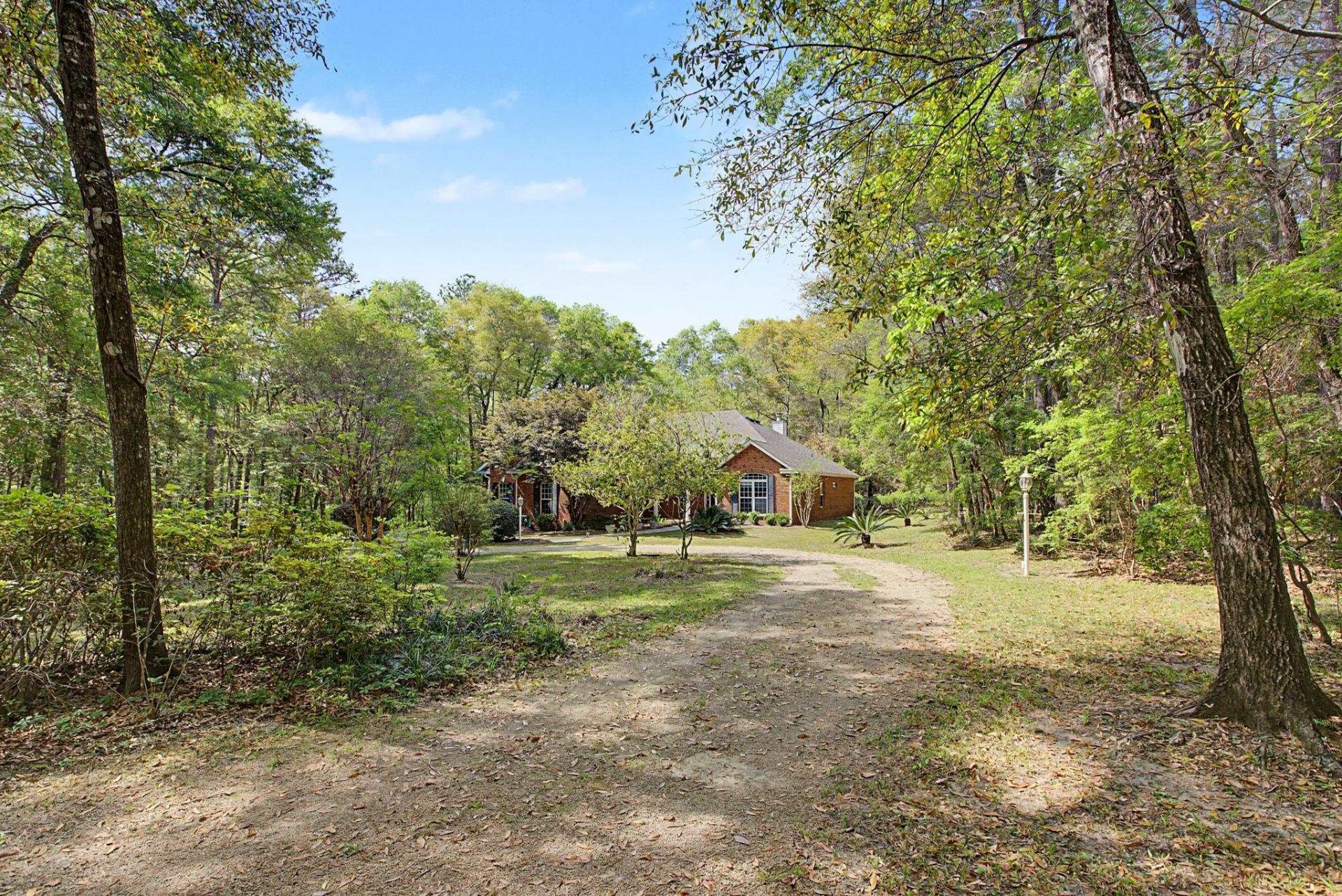 150 E Deer Pass Road, Havana, FL 00000 Photo