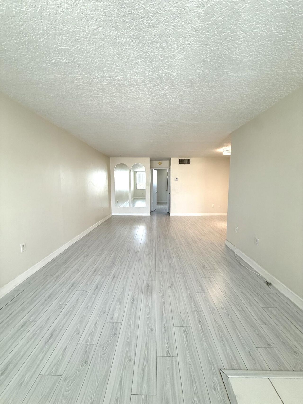 108 Paradise Harbour Boulevard, Unit 512, North Palm Beach, FL 33408 Photo