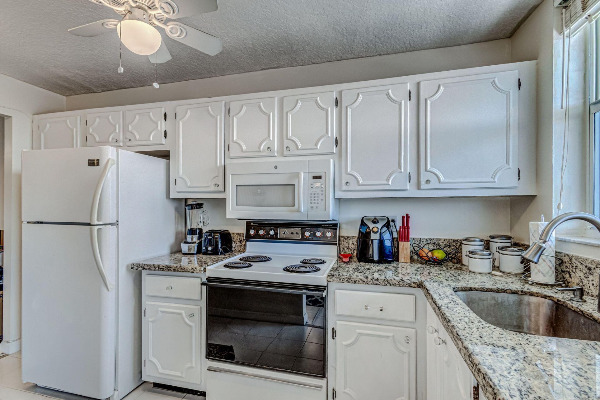 108 Paradise Harbour Boulevard, Unit 512, North Palm Beach, FL 33408 Photo