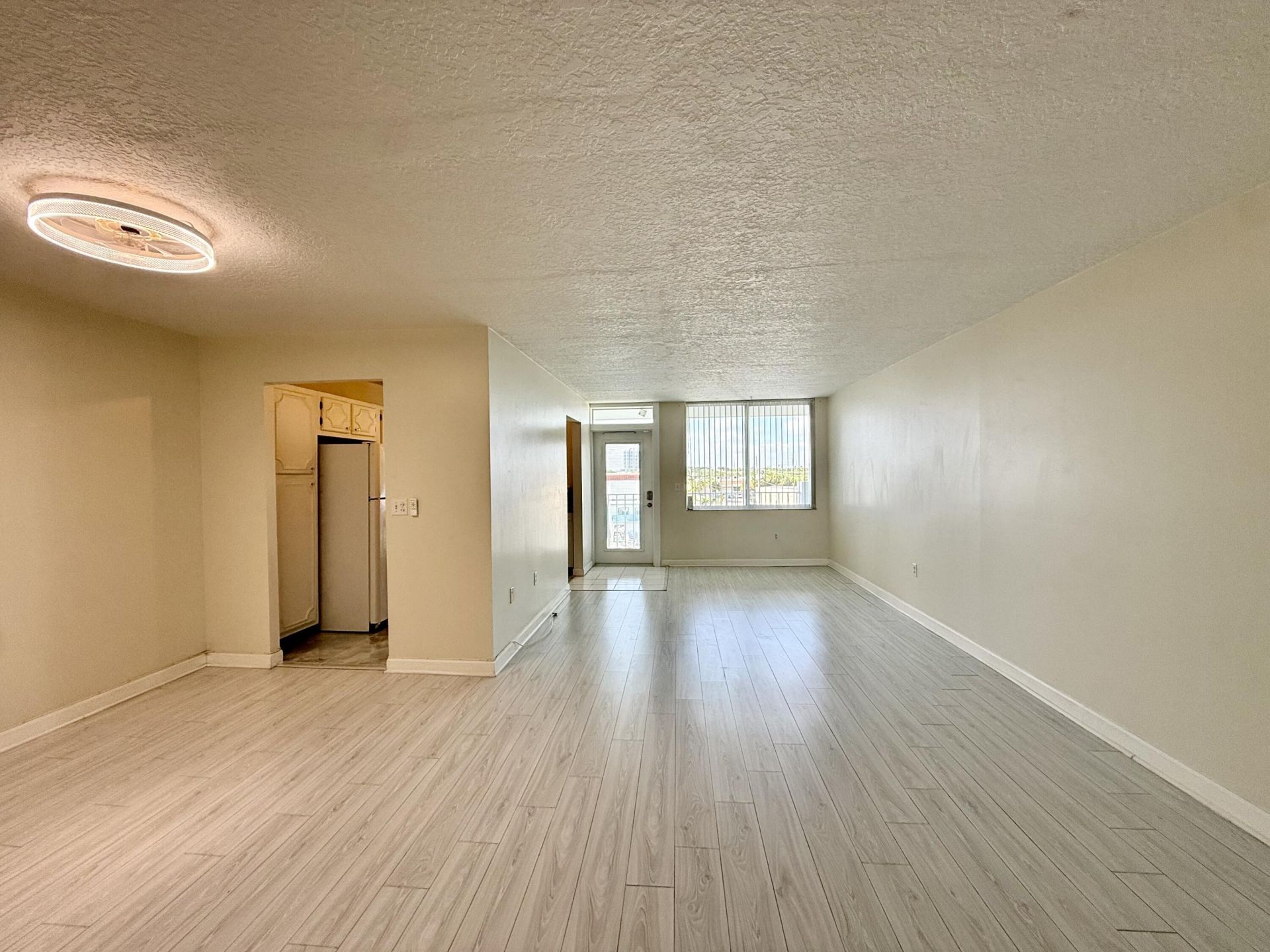 108 Paradise Harbour Boulevard, Unit 512, North Palm Beach, FL 33408 Photo
