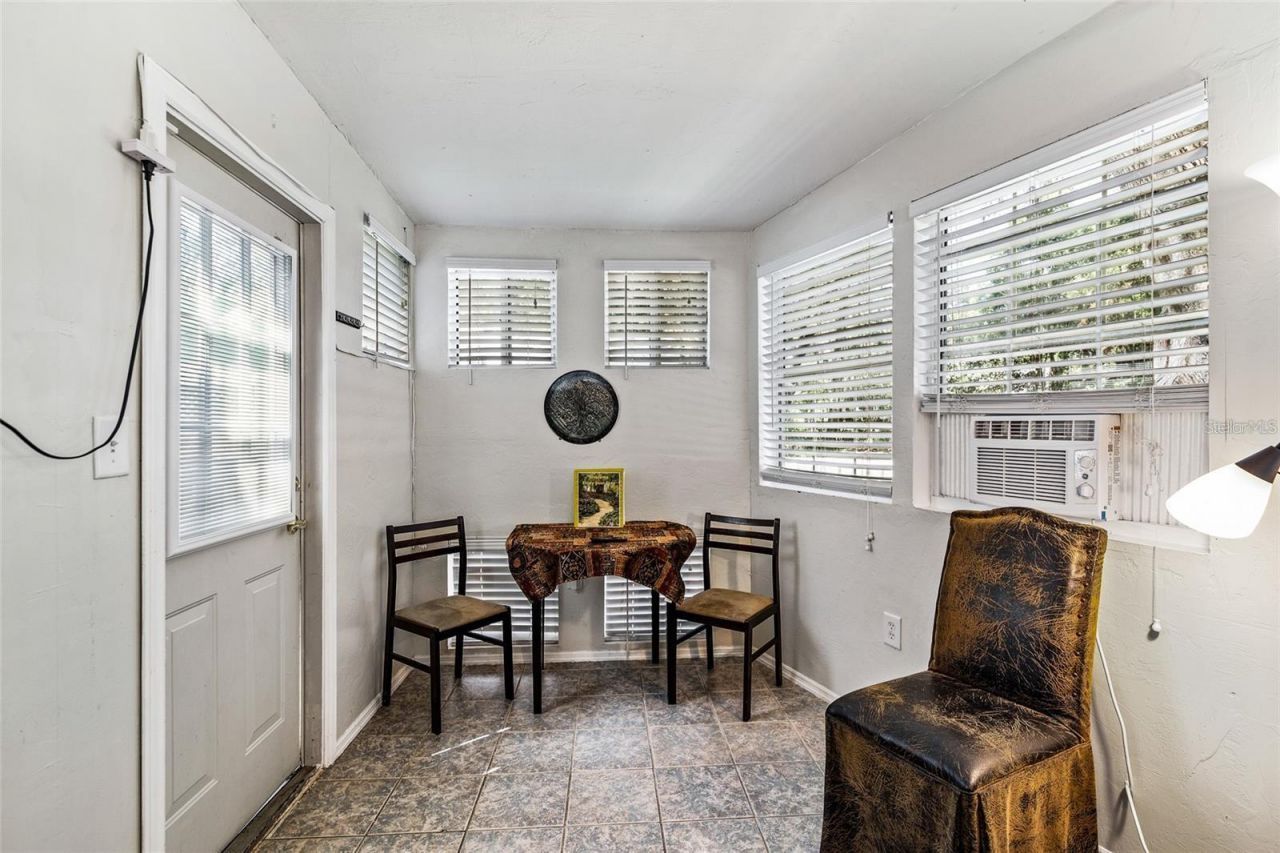 1203 NW 12th Avenue , Gainesville, FL 32601 Photo