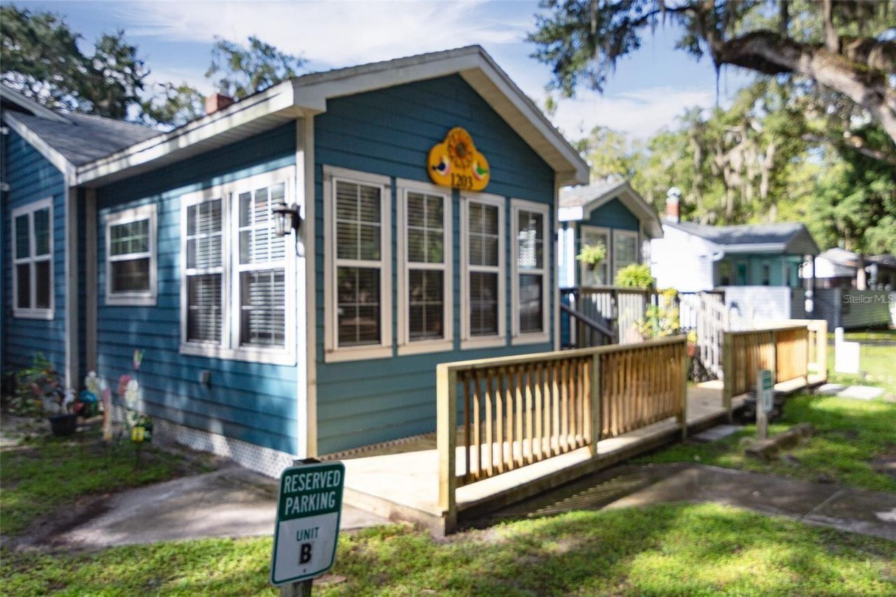 1203 NW 12th Avenue , Gainesville, FL 32601 Photo