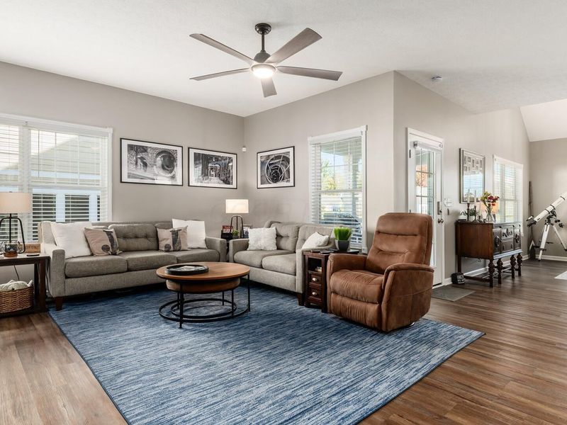 609 Newport Lane, Buckeye Lake, OH 43008 Photo 13