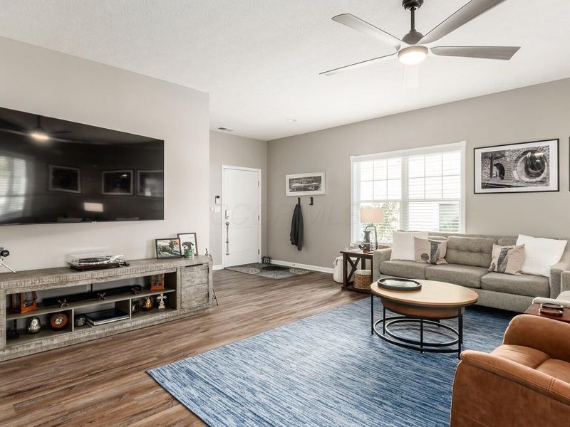 609 Newport Lane, Buckeye Lake, OH 43008 Photo 14