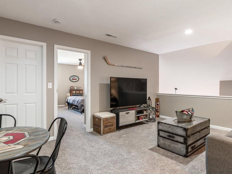 609 Newport Lane, Buckeye Lake, OH 43008 Photo 39