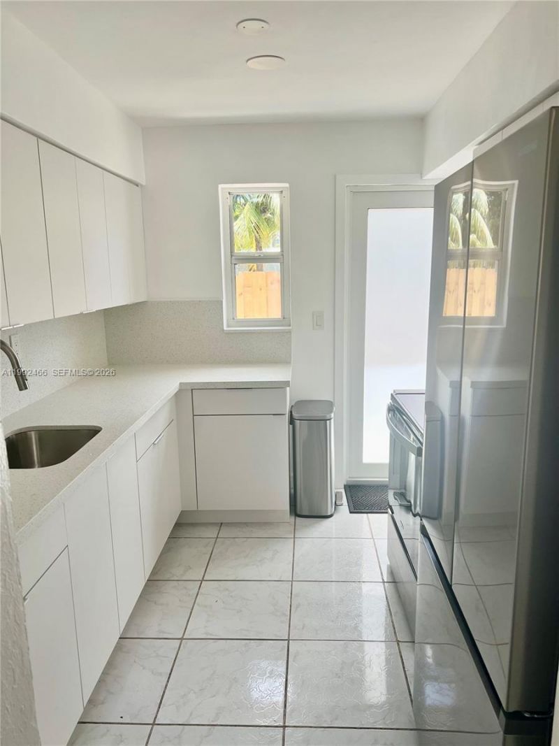6301 SW 59th Pl, South Miami, FL 33143 Photo