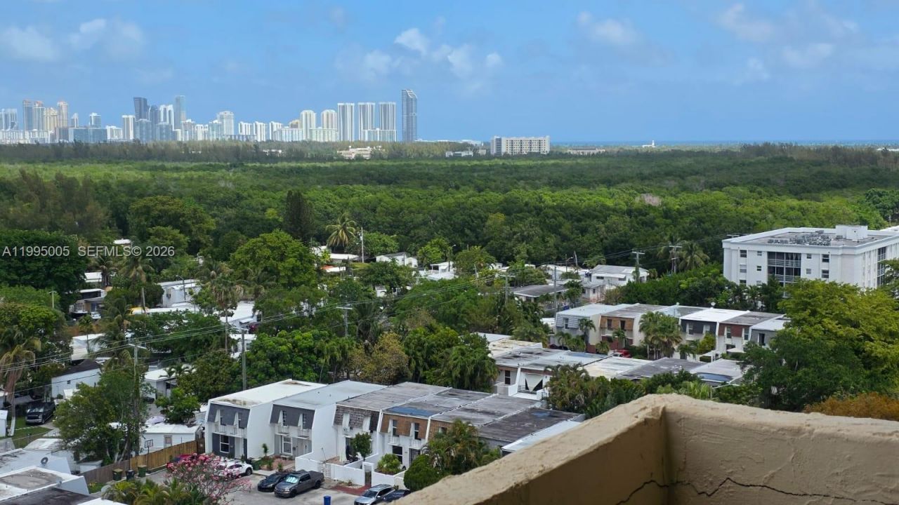 2350 NE 135th St , Unit 1402, North Miami, FL 33181 Photo