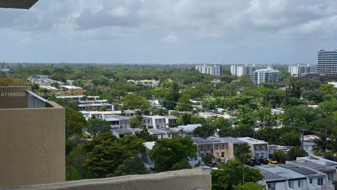 2350 NE 135th St , Unit 1402, North Miami, FL 33181 Photo