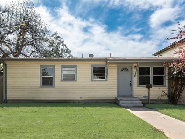 1836 Carver Avenue , Fort Worth, TX 76102