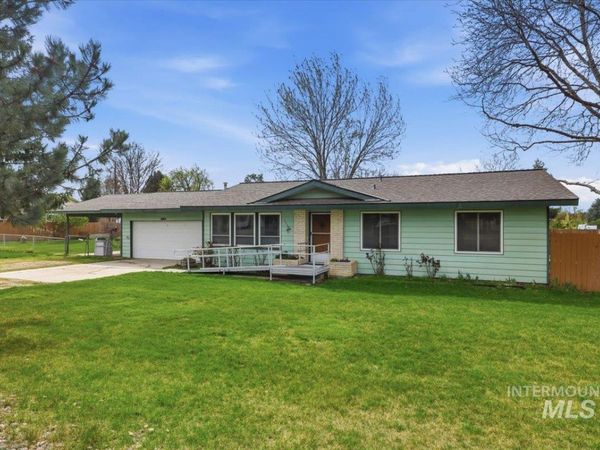 2807 Port St, Nampa, ID 83687