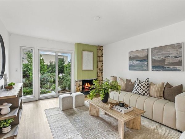 365 Monte Vista Avenue, Costa Mesa, CA 92627