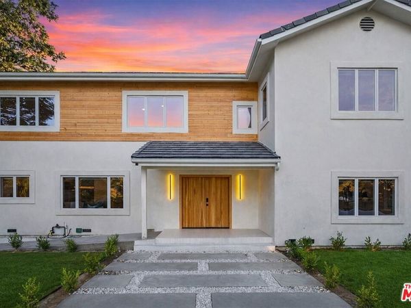 5439 Gentry Avenue, Valley Village, CA 91607