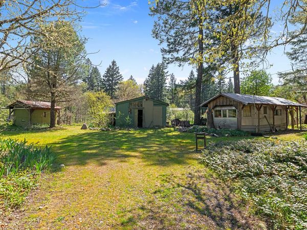 189 Finch Road, Kerby, OR 97531