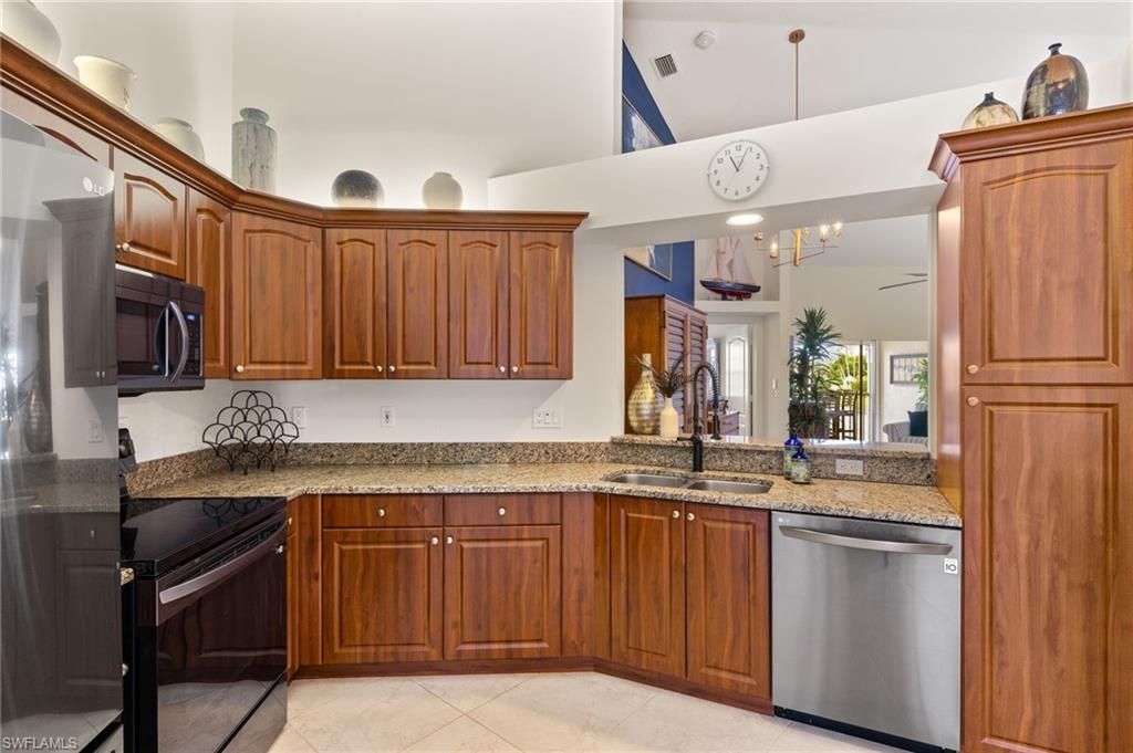 8365 Excalibur Cir, Unit K4, Naples, FL 34108 Photo