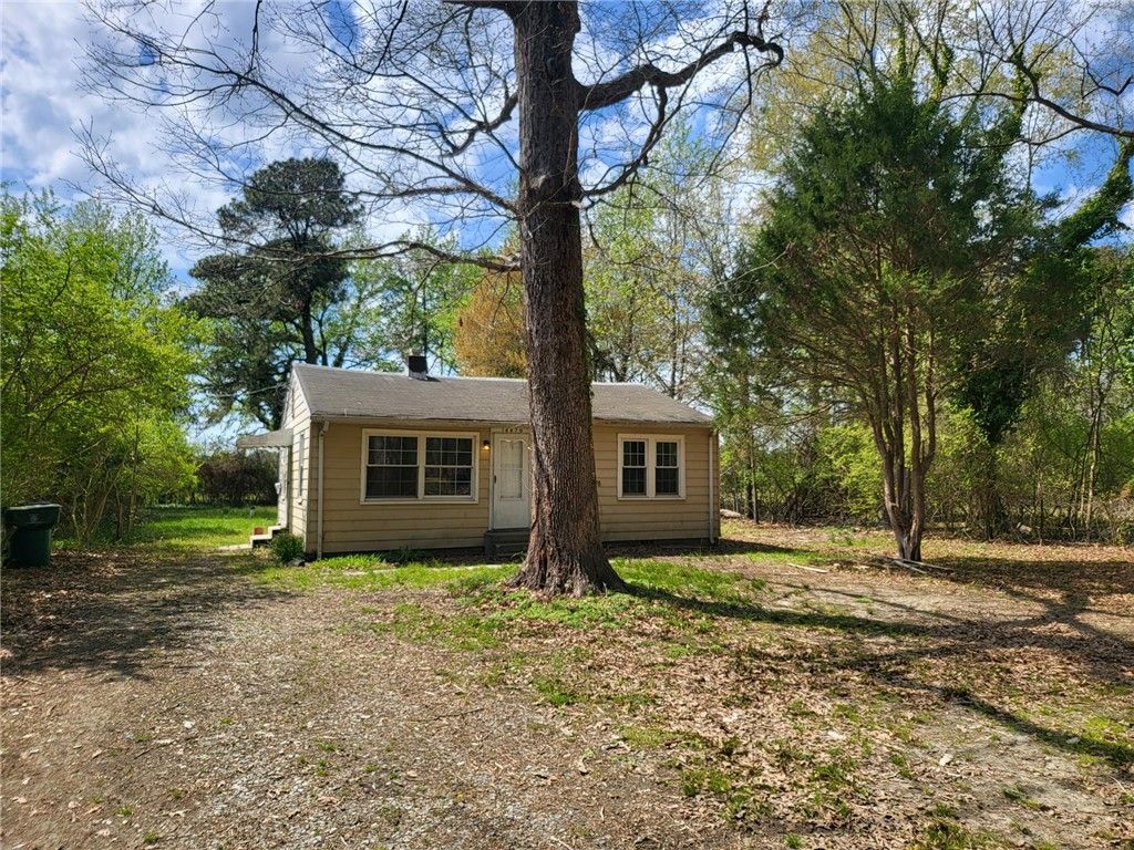 14870 Warwick Boulevard, Newport News, VA 23608 Main Photo