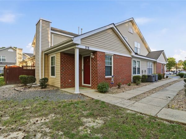 713 OAK MILL Lane , Newport News, VA 23602