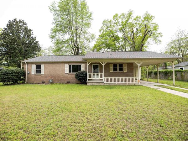 719 Waco St , Camden, AR 71701