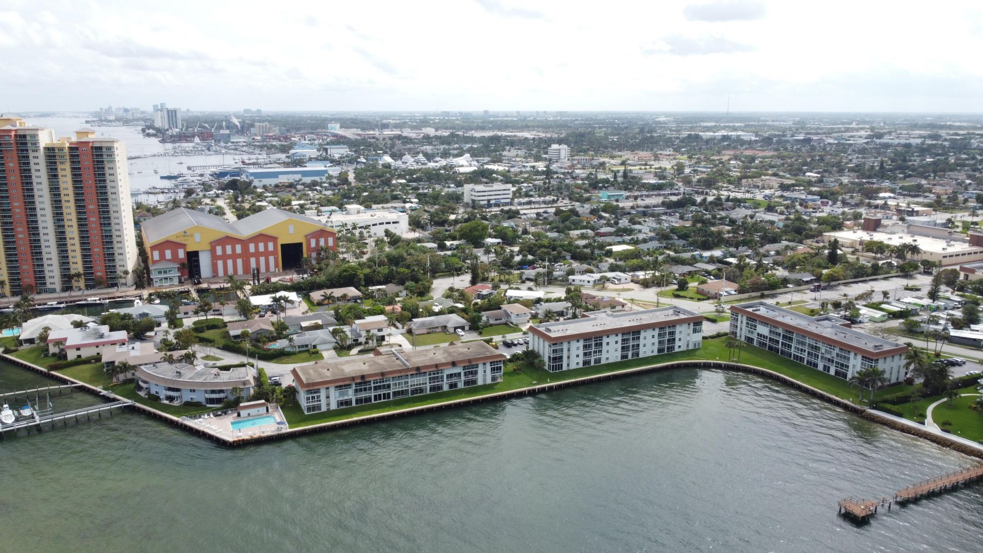 410 Wilma Circle, Unit 308, Riviera Beach, FL 33404 Photo