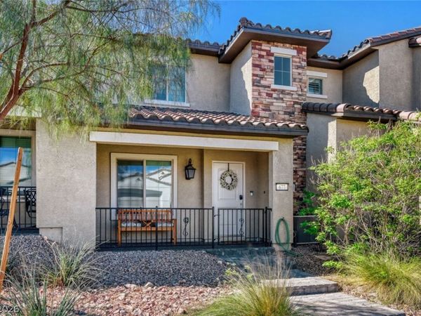 677 Omaggio Place , Henderson, NV 89011