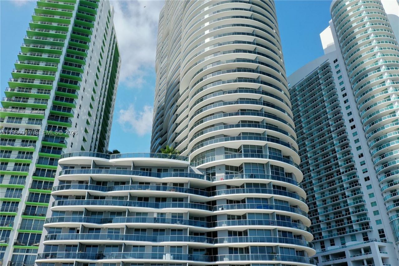 488 NE 18th St, Unit 304, Miami, FL 33132 Photo