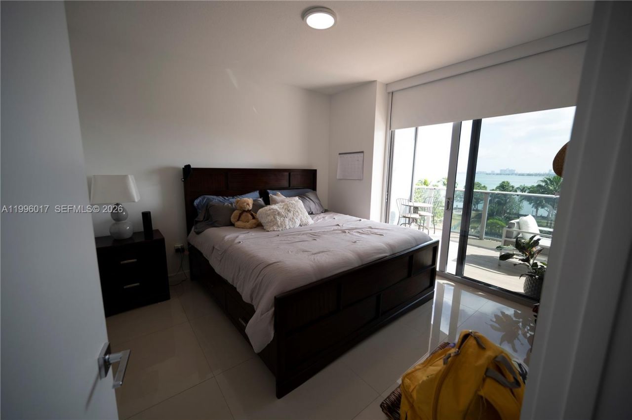 488 NE 18th St, Unit 304, Miami, FL 33132 Photo