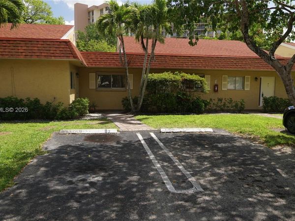 10722 La Placida Dr , Unit 9-B2, Coral Springs, FL 33065