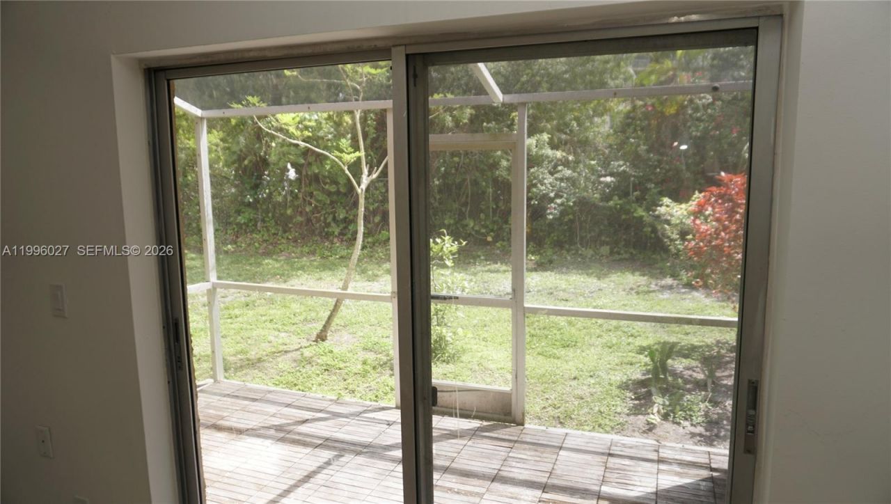 10722 La Placida Dr , Unit 9-B2, Coral Springs, FL 33065 Photo