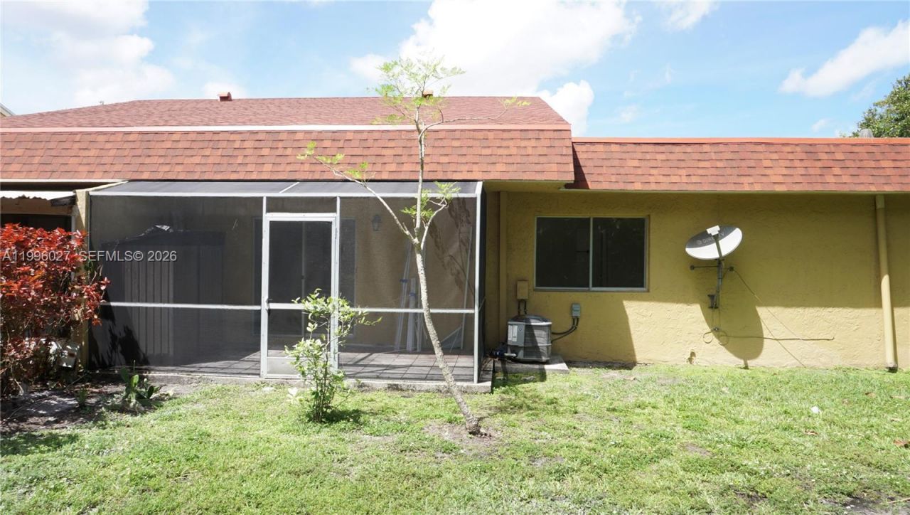 10722 La Placida Dr , Unit 9-B2, Coral Springs, FL 33065 Photo