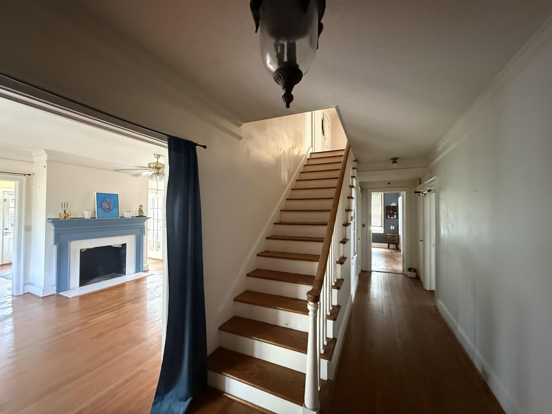 605 E Main St. Photo 16