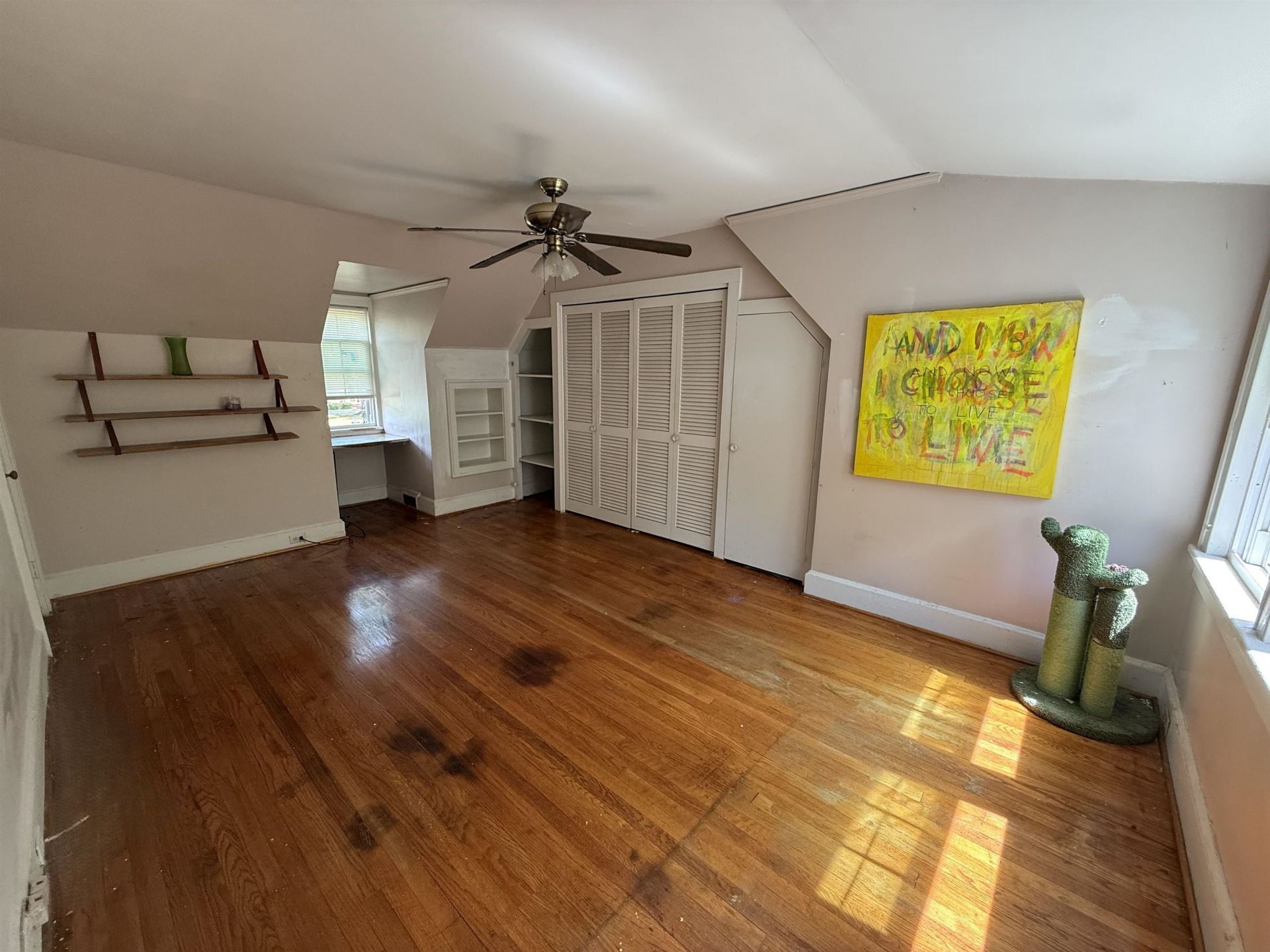 605 E Main St. Photo 27