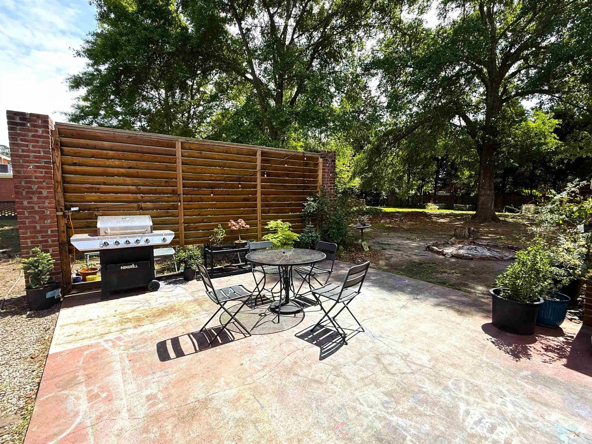 605 E Main St. Photo 33