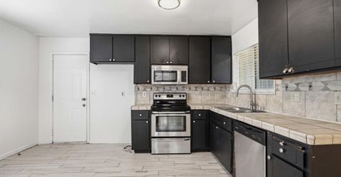 2027 Westmora Ave, Stockton, CA 95210 Photo