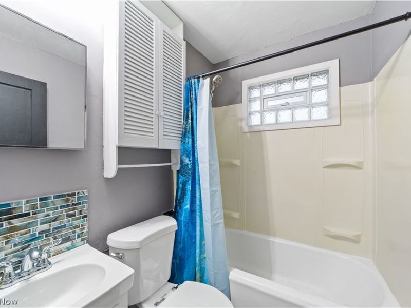 3810 Bader Avenue , Cleveland, OH 44109 Photo 12