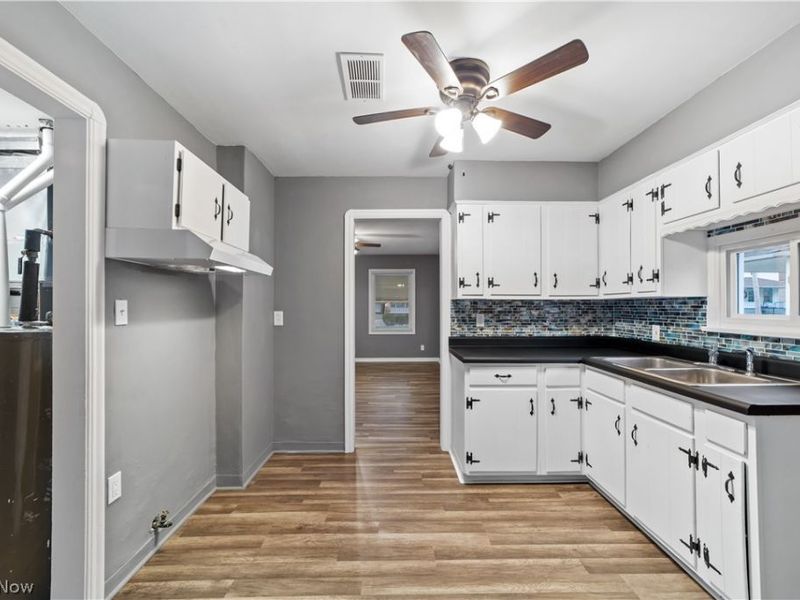 3810 Bader Avenue , Cleveland, OH 44109 Photo 9