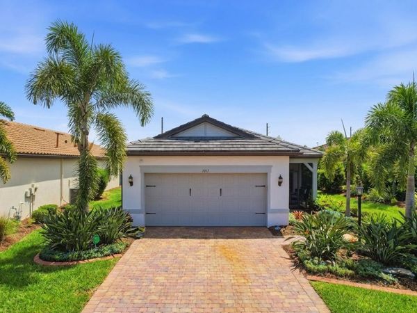 7017 HANOVER COURT , BRADENTON, FL 34202