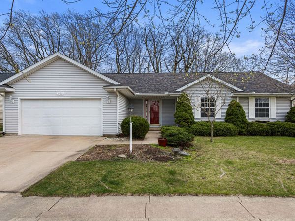 2412 Goodfield Drive , Urbana, IL 61802