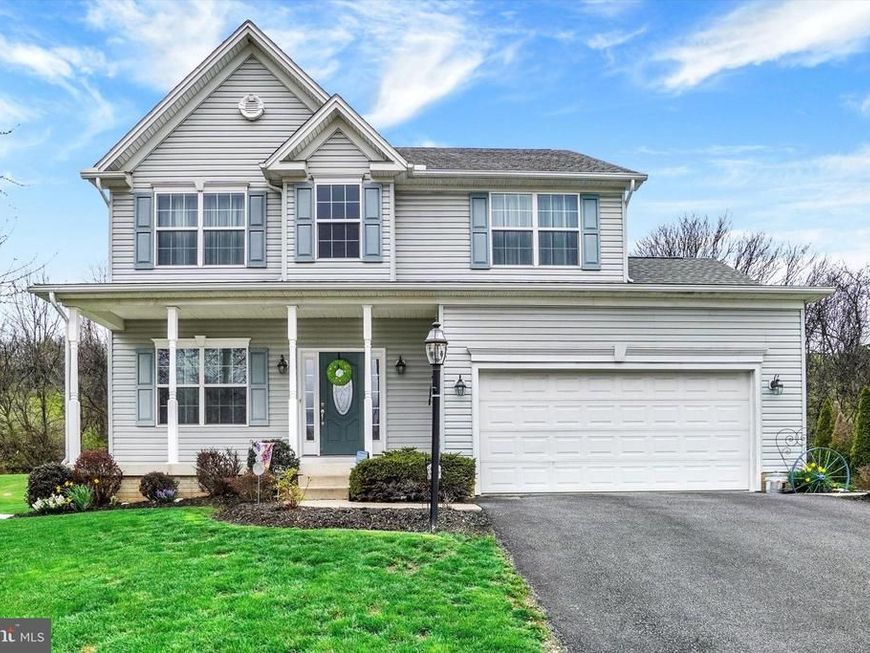 2695 Friends Circle, York, PA 17408 Main Photo