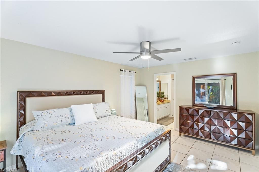 4813 SW 25th Ct, Cape Coral, FL 33914 Photo