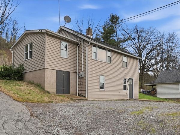 93 Pittsburgh Rd, Lyndora, PA 16045