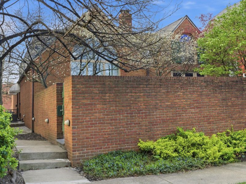623 Franklin Avenue, Columbus, OH 43215 Photo 2