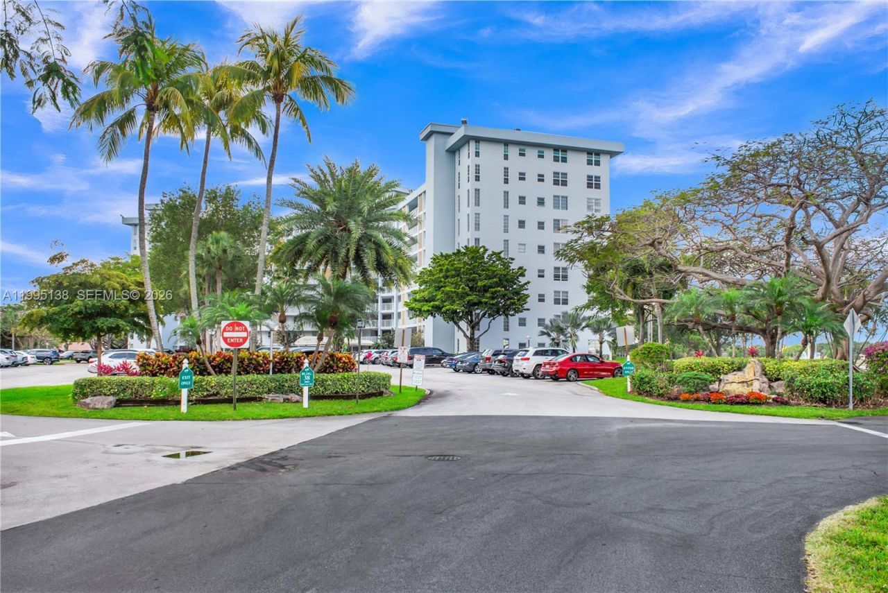 3010 N Course Dr, Unit 104, Pompano Beach, FL 33069 Photo