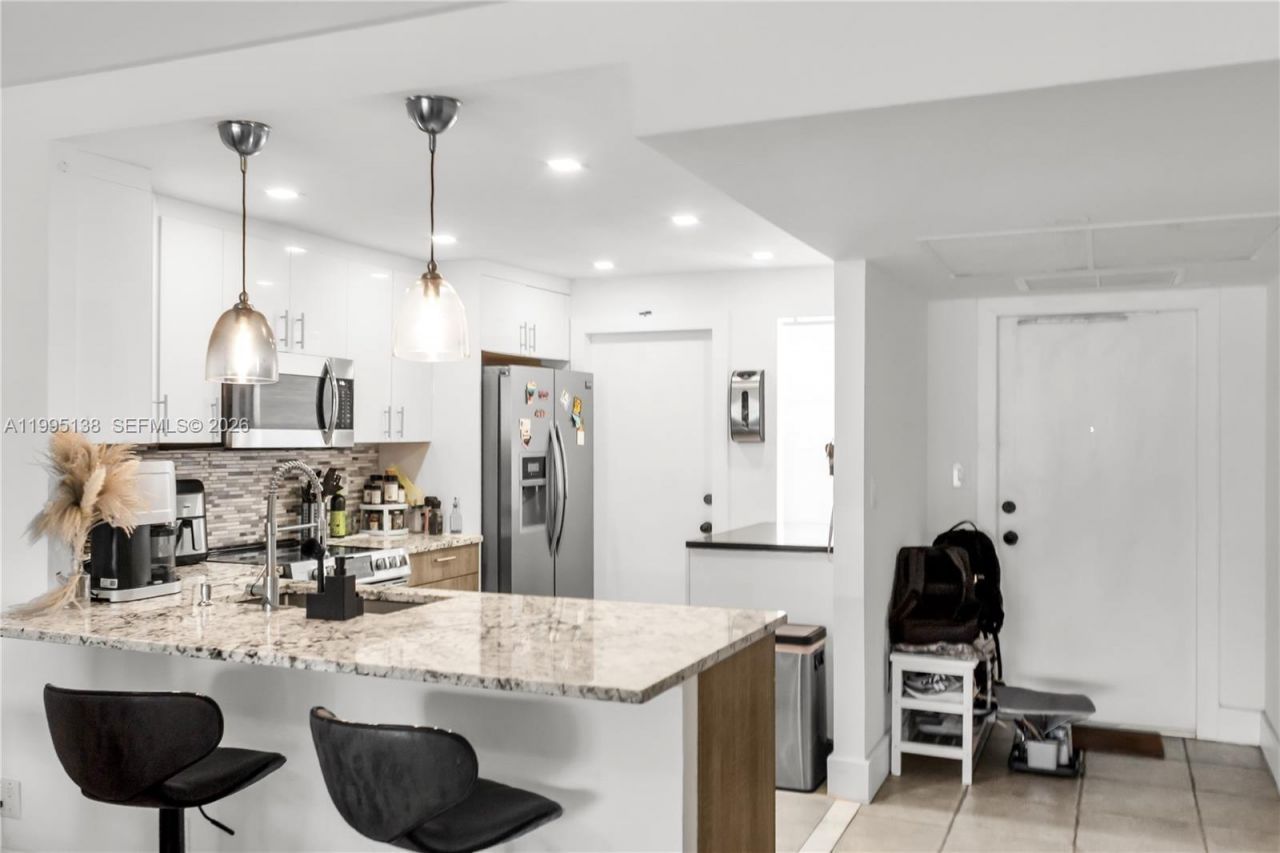 3010 N Course Dr, Unit 104, Pompano Beach, FL 33069 Photo
